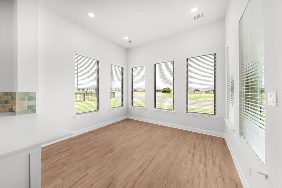 Spacious, unfurnished interior of a new home in Heritage, McLendon-Chisholm (Image 10).