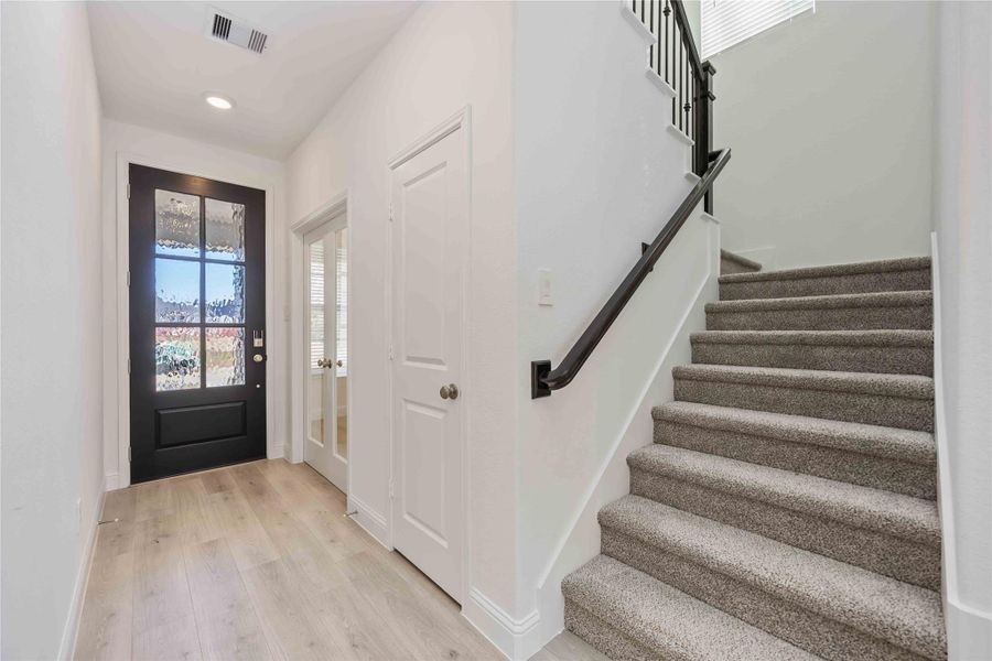 Spacious, unfurnished interior of a new home in Sienna, Missouri City (Image 18). Spacious, unfurnished interior of a new home in Sienna, Missouri City (Image 18).