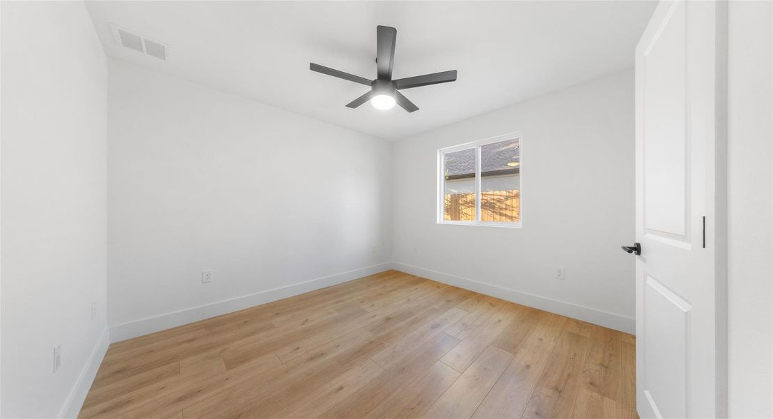 Spacious, unfurnished interior of a new home in , Bastrop (Image 20).