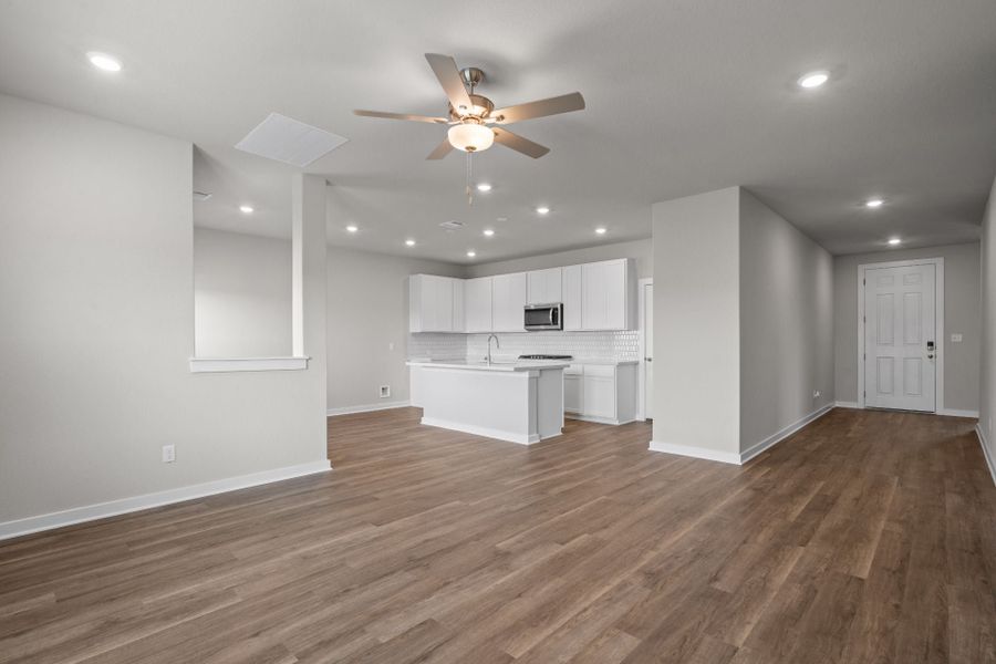 4br New Home in Cedar Creek, TX.  - Slide 15