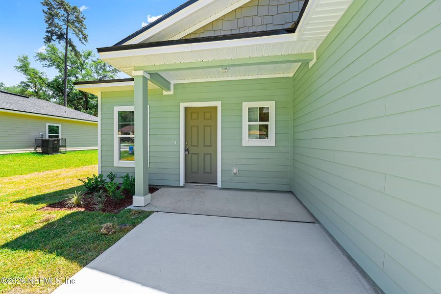 Exterior details and patio area of a home in , Jacksonville (Image 24).