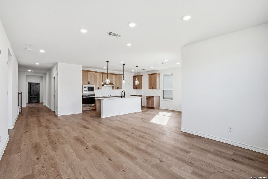Spacious, unfurnished interior of a new home in Dove Song, Marion (Image 15).