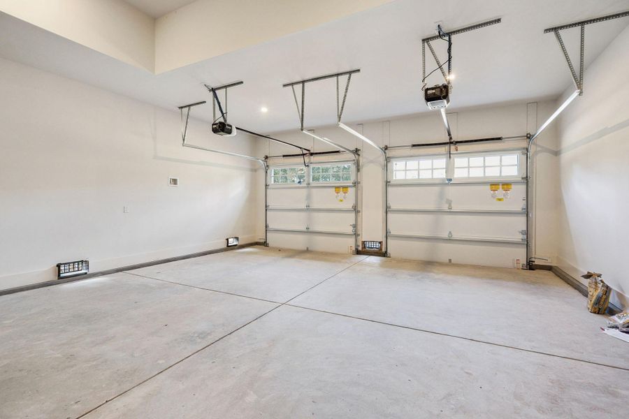 Spacious, unfurnished interior of a new home in , Johns Island (Image 69). Spacious, unfurnished interior of a new home in , Johns Island (Image 69).