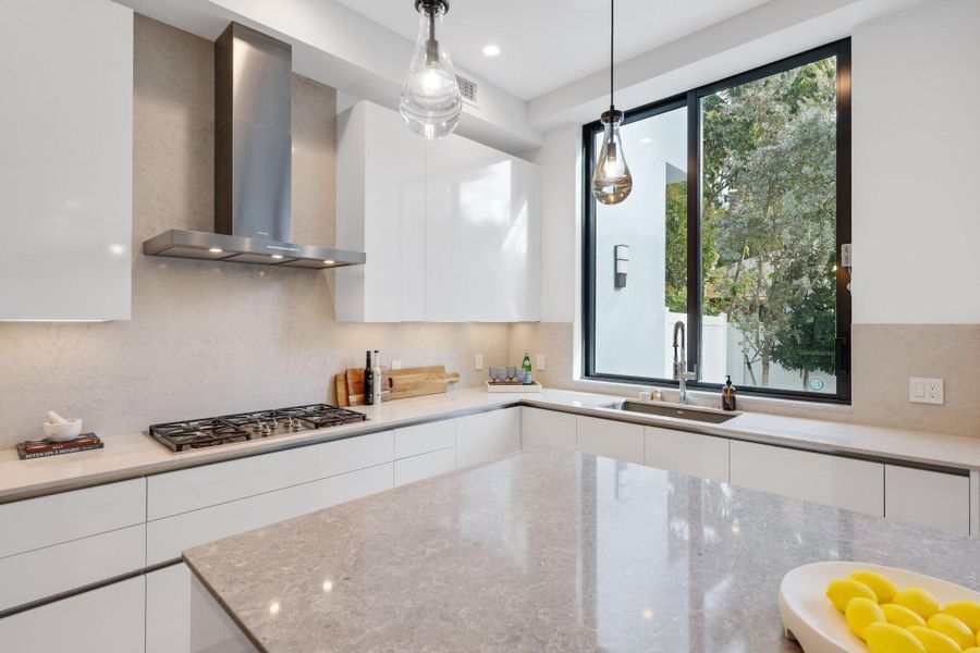 408 Southeast 2nd St - 26.jpg-SMALL