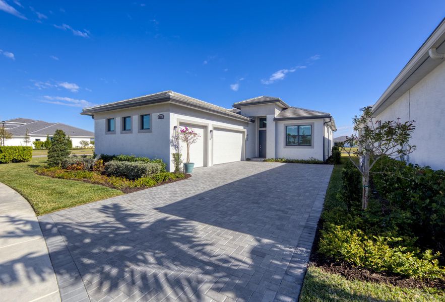 Front exterior Front exterior