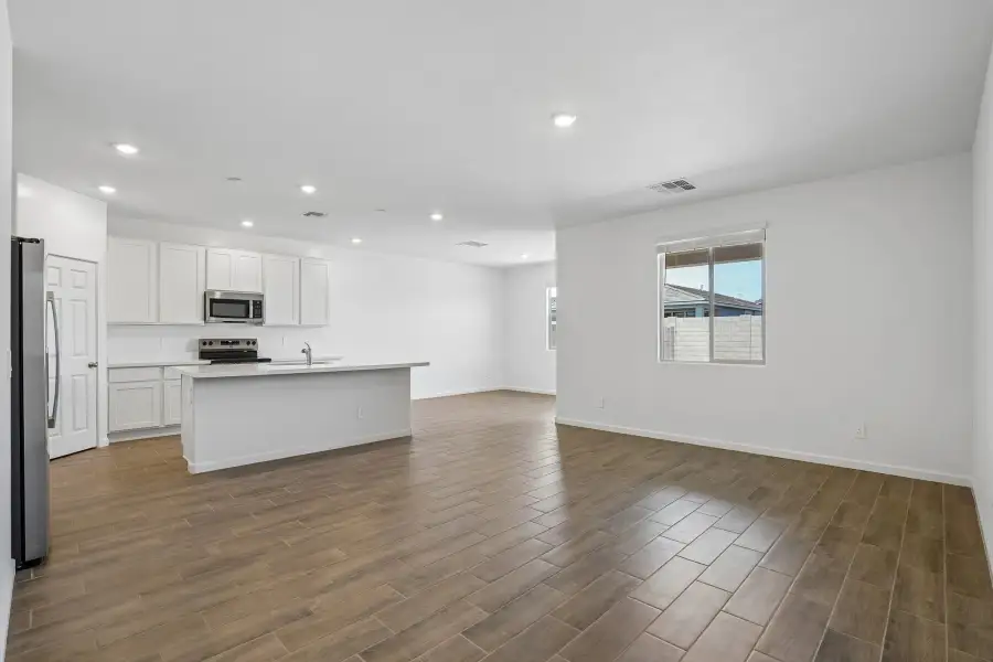 Representative images and renderings are for illustrative purposes. Actual structural options and design finishes of home may vary.