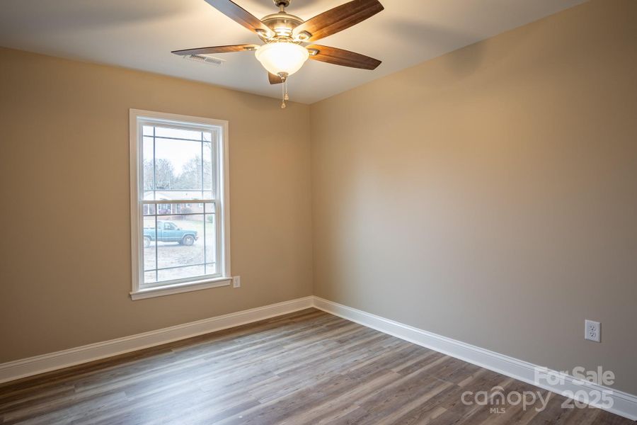 Spacious, unfurnished interior of a new home in , Lincolnton (Image 16).