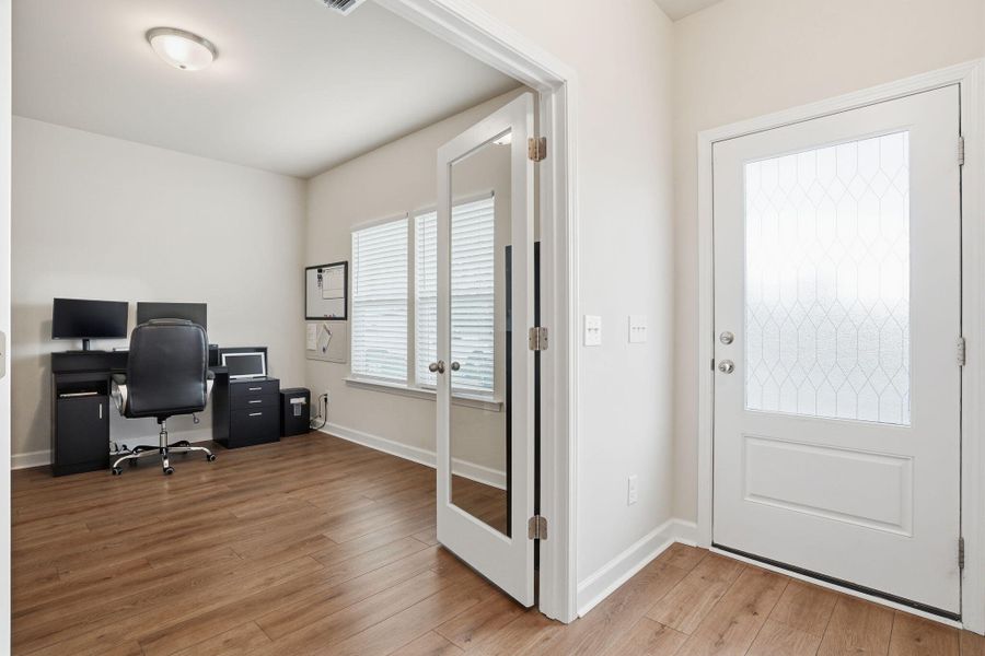 Spacious, unfurnished interior of a new home in Watson Hill, Summerville (Image 23).