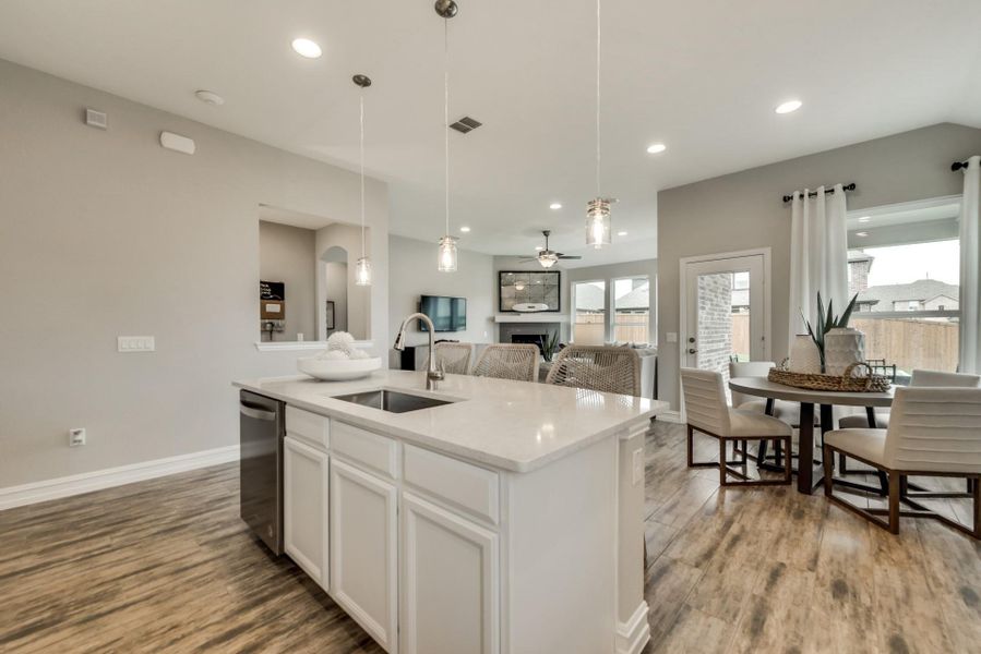 MODEL HOME images may NOT be consistent with the finished product. MODEL HOME images may NOT be consistent with the finished product.