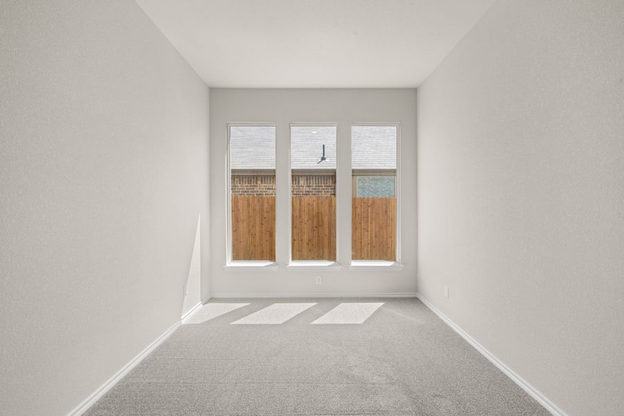 Spacious, unfurnished interior of a new home in Pirate Village, Granbury (Image 15).
