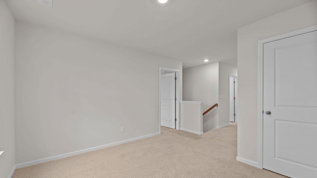 Spacious, unfurnished interior of a new home in West New Bern, New Bern (Image 22).