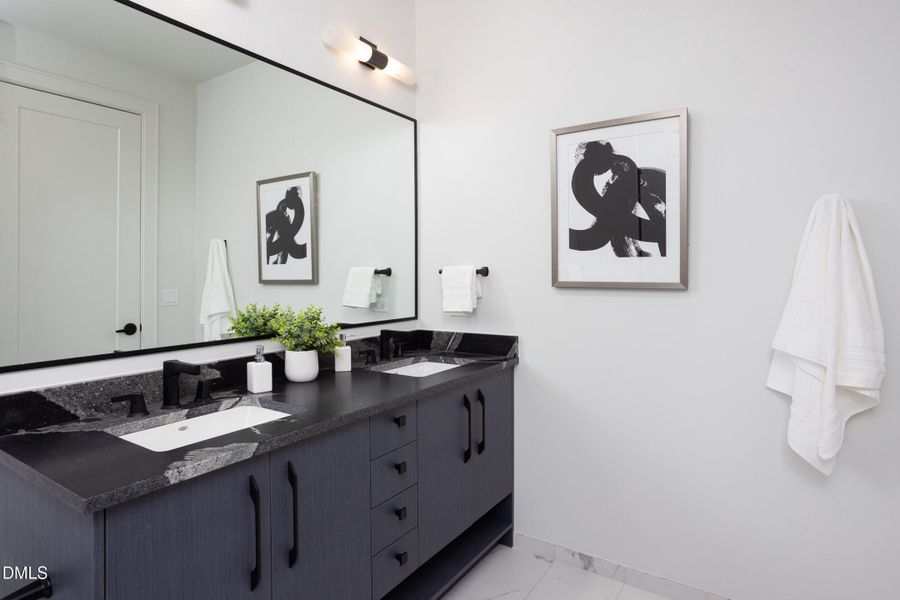 THE_NOVUS_Mary_2_12_26_MLS-20