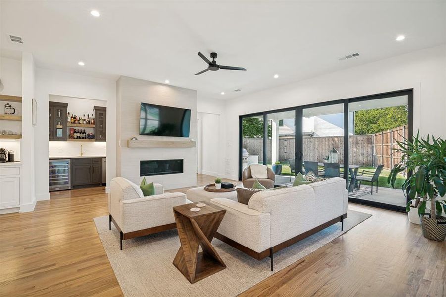 Furnished interior view inside a new home in , Dallas (Image 34).