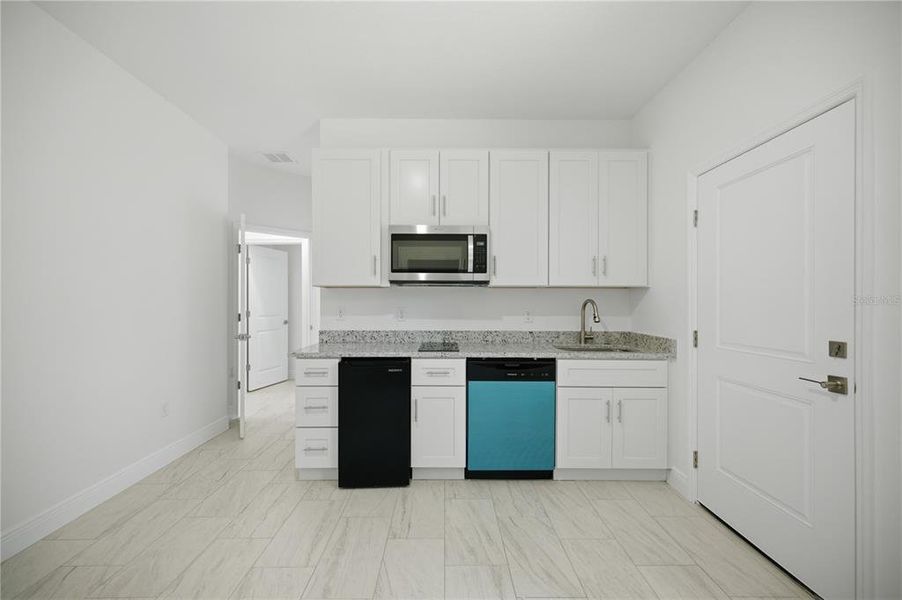 Furnished interior view inside a new home in , Citrus Springs (Image 8).