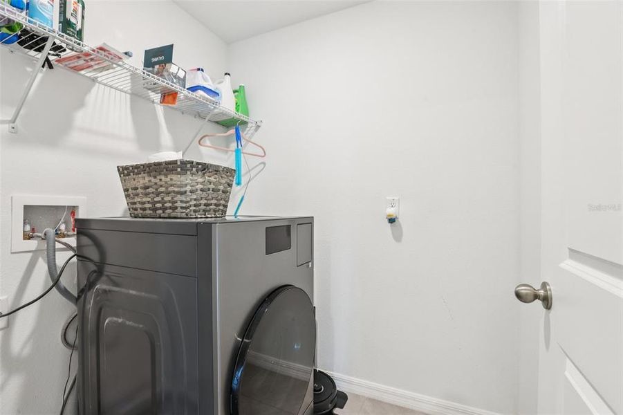 Furnished interior view inside a new home in North Park Isle, Plant City (Image 30).