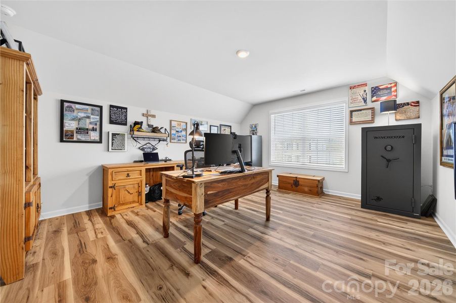 This large bonus room could be a fifth bedroom, playroom, craftroom, school room or whatever you need.