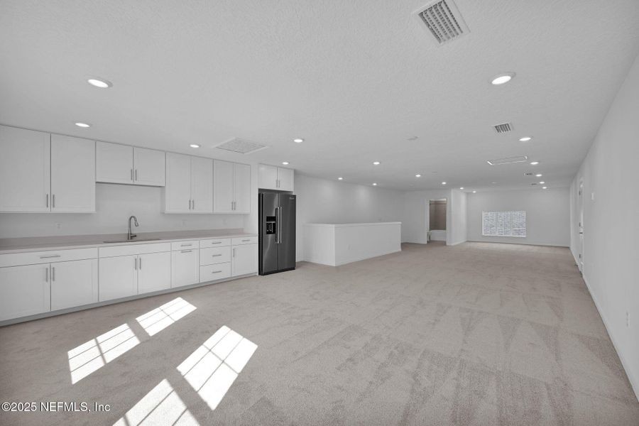 Spacious, unfurnished interior of a new home in Del Webb Nocatee, Ponte Vedra (Image 33).