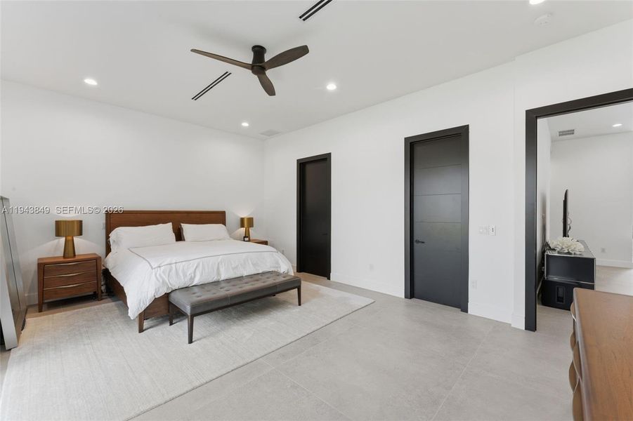 Furnished interior view inside a new home in , Wilton Manors (Image 5).