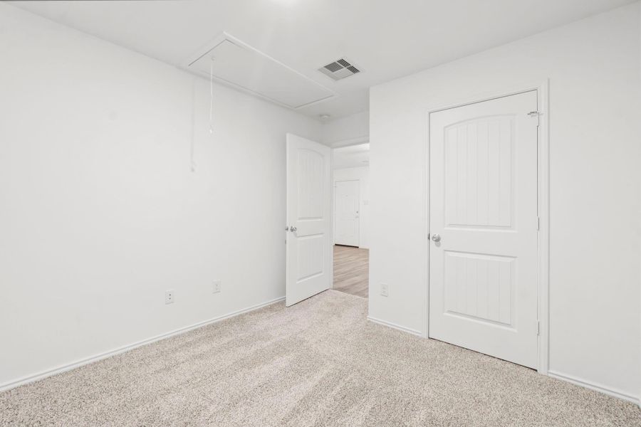 Spacious, unfurnished interior of a new home in , Conroe (Image 11). Spacious, unfurnished interior of a new home in , Conroe (Image 11).