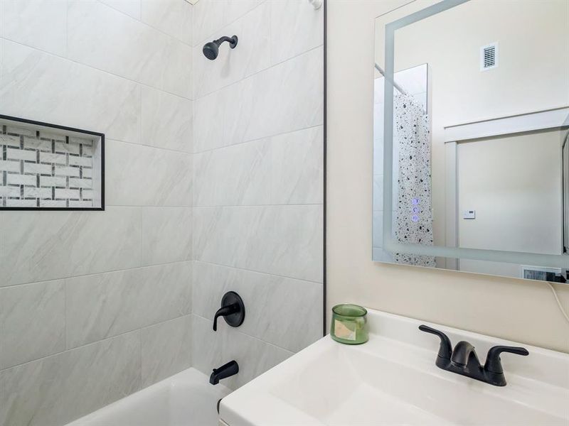 Image 39 of a home in .