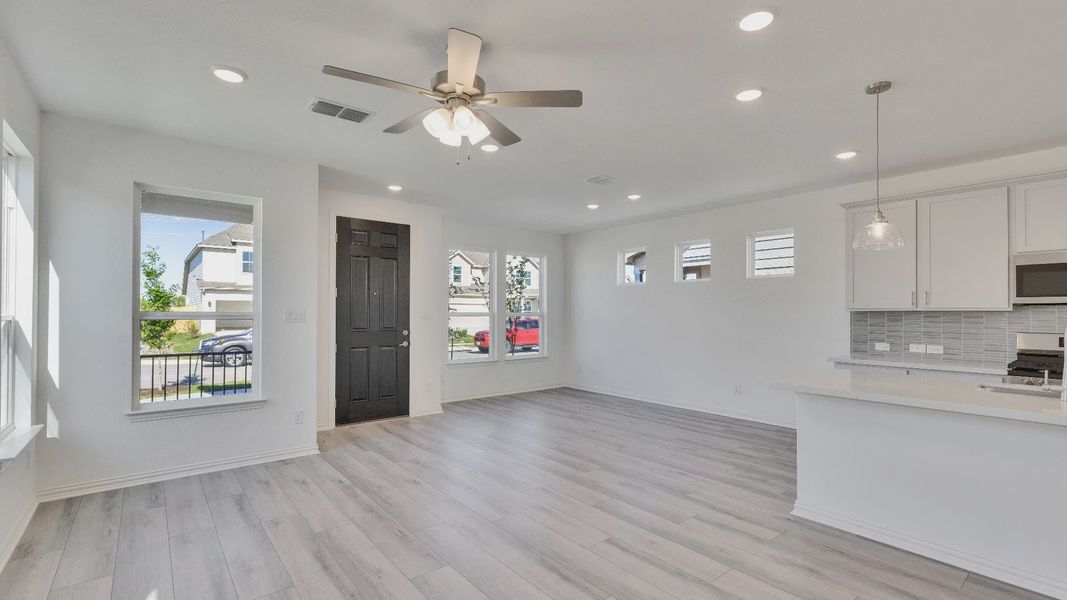 Furnished interior view inside a new home in Spring Creek, Taylor (Image 4).