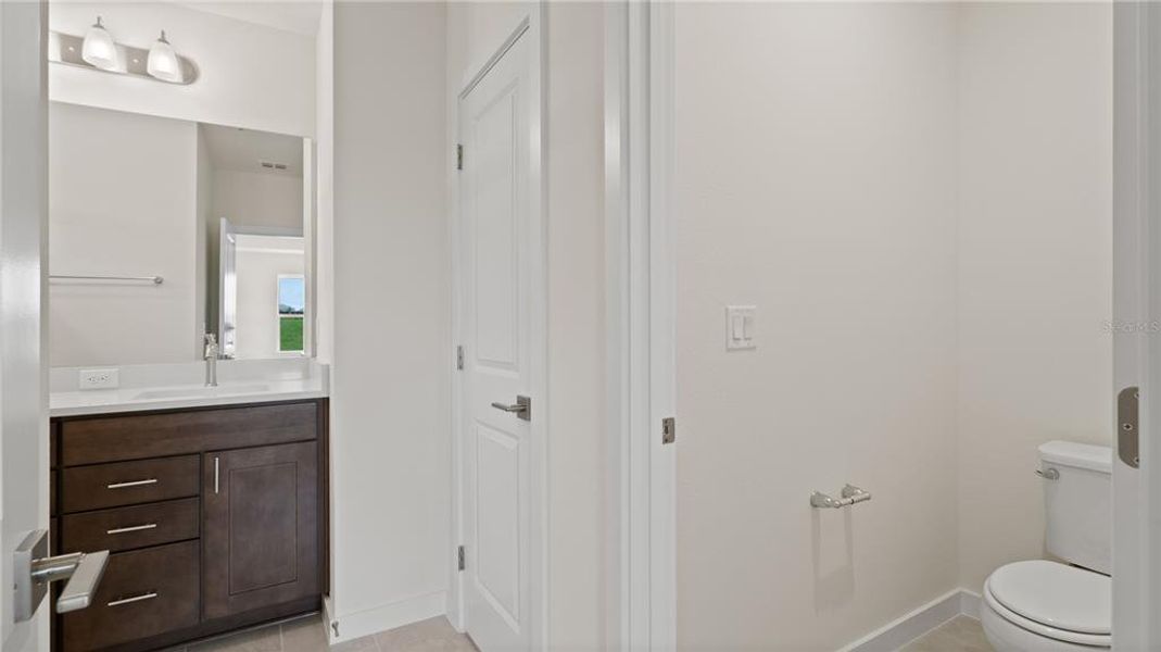 Furnished interior view inside a new home in Hamilton Bluff, Lake Hamilton (Image 8). Furnished interior view inside a new home in Hamilton Bluff, Lake Hamilton (Image 8).