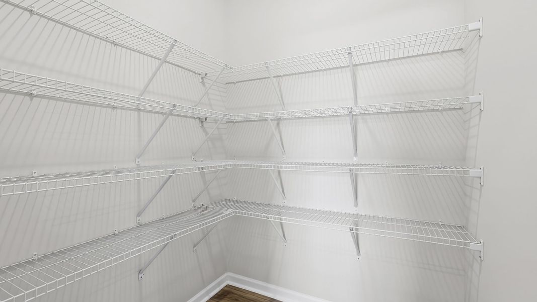 Spacious, unfurnished interior of a new home in Benjamin's Grove, Woodruff (Image 31).