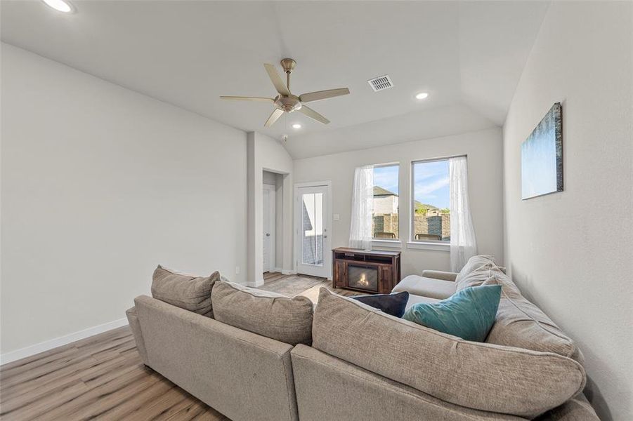 Cozy living area overlooking your backyard. Cozy living area overlooking your backyard.