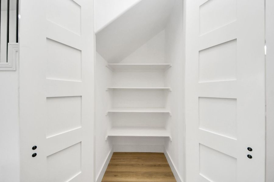 Image 8 of a home in .