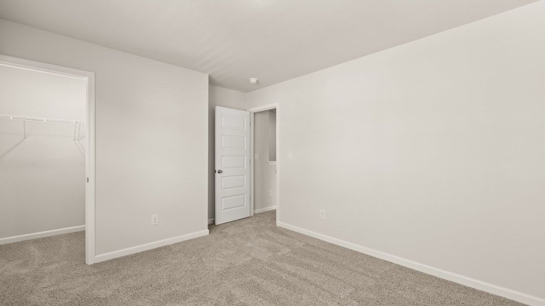 Representative unfurnished interior of a home built from the Plan by D.R. Horton in WillowBrook, Winder (Image 22).