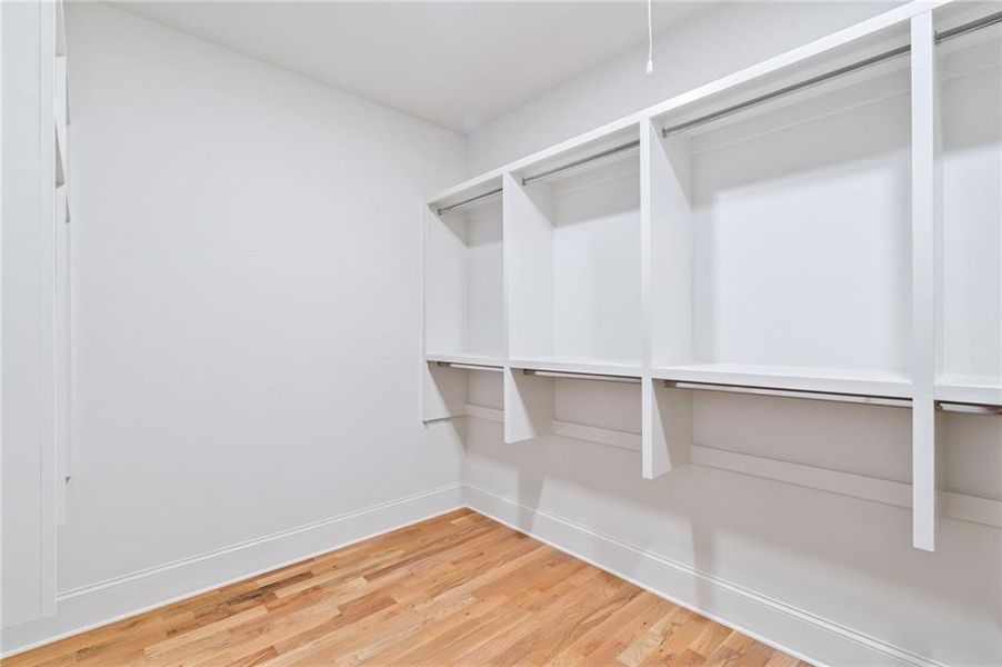 Spacious, unfurnished interior of a new home in Pendergrast Farm, Atlanta (Image 21).