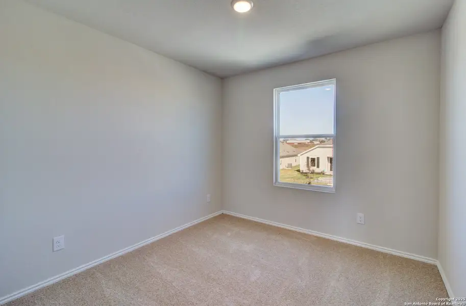 Spacious, unfurnished interior of a new home in Prairie Green, Converse (Image 7).