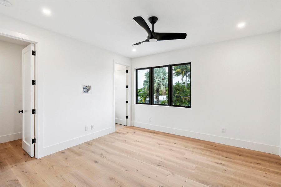 Spacious, unfurnished interior of a new home in , West Palm Beach (Image 18).