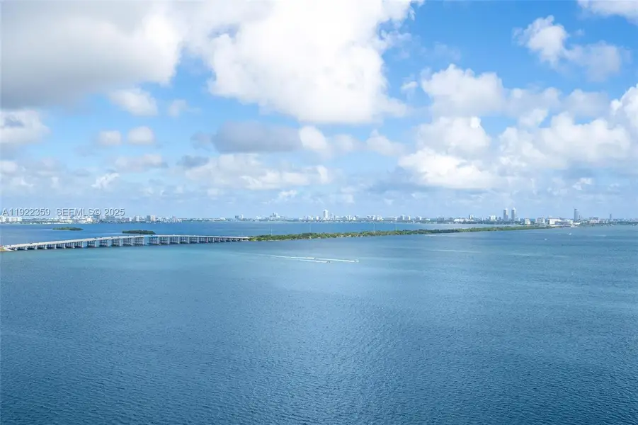 Natural landscape and outdoor views near in Miami (Image 83). Natural landscape and outdoor views near in Miami (Image 83).