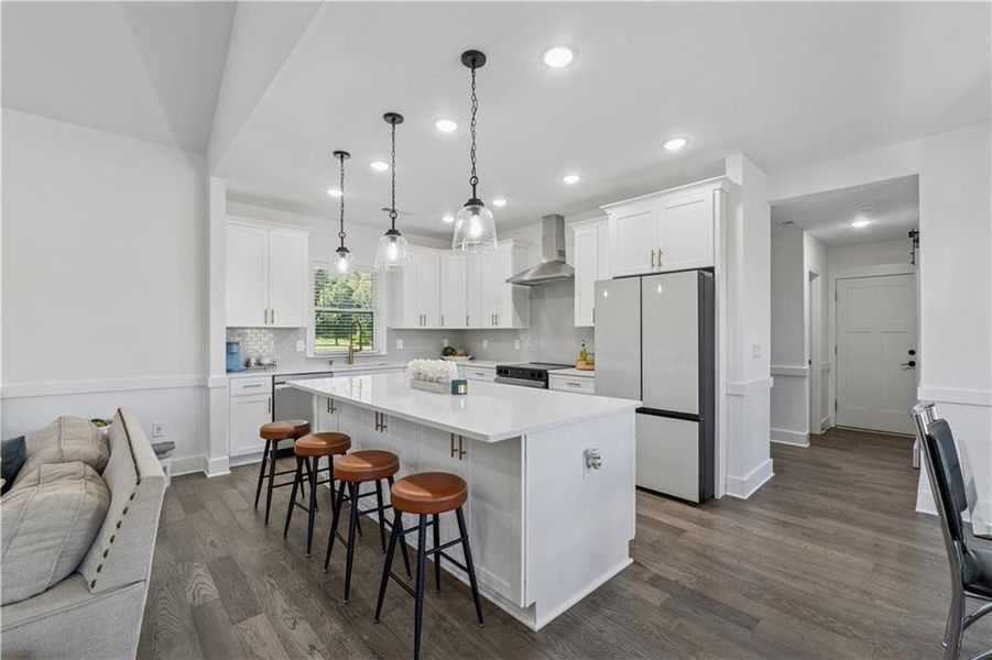 Furnished interior view inside a new home in , Gainesville (Image 6).
