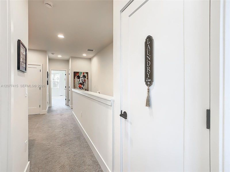 Furnished interior view inside a new home in , Clermont (Image 30).