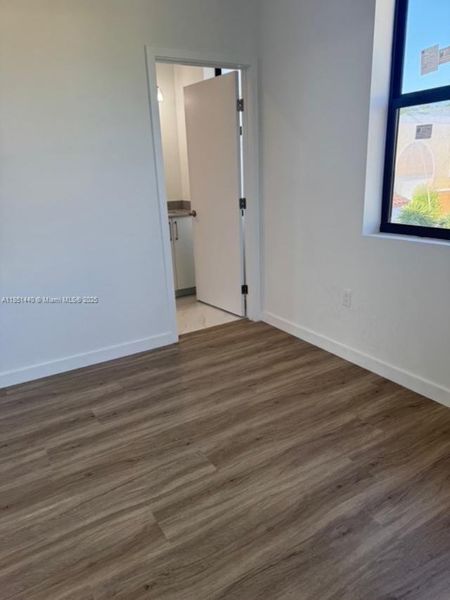 Spacious, unfurnished interior of a new home in , Florida City (Image 13).