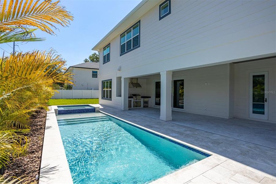 Exterior details and patio area of a home in , Tampa (Image 3).