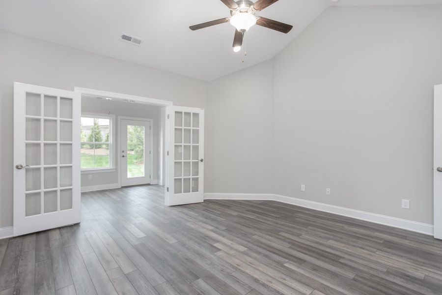Representative unfurnished interior of a home built from the Franklin by Keystone Homes NC in Friedberg Village, Winston-Salem (Image 22).