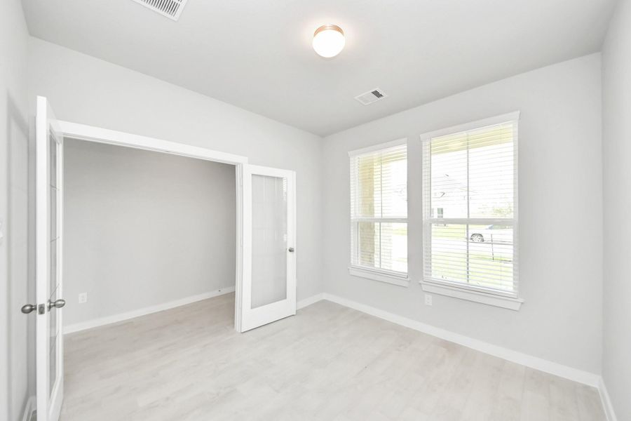 Spacious, unfurnished interior of a new home in Creekwood Crossing, Spring (Image 21). Spacious, unfurnished interior of a new home in Creekwood Crossing, Spring (Image 21).