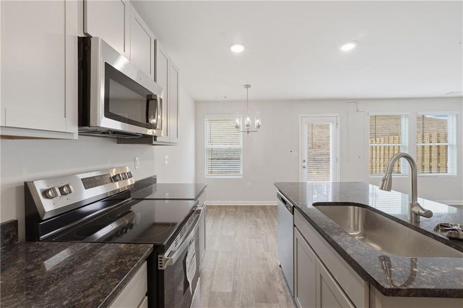 Furnished interior view inside a new home in Moss Creek, Hogansville (Image 12).