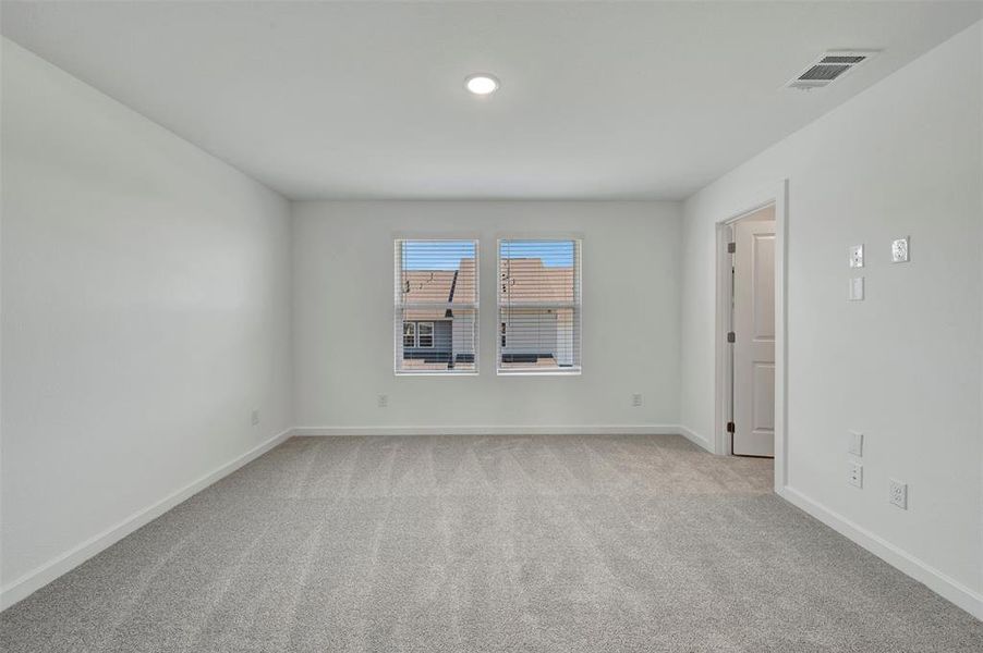 Spacious, unfurnished interior of a new home in Providence Commons, Providence Village (Image 30). Spacious, unfurnished interior of a new home in Providence Commons, Providence Village (Image 30).
