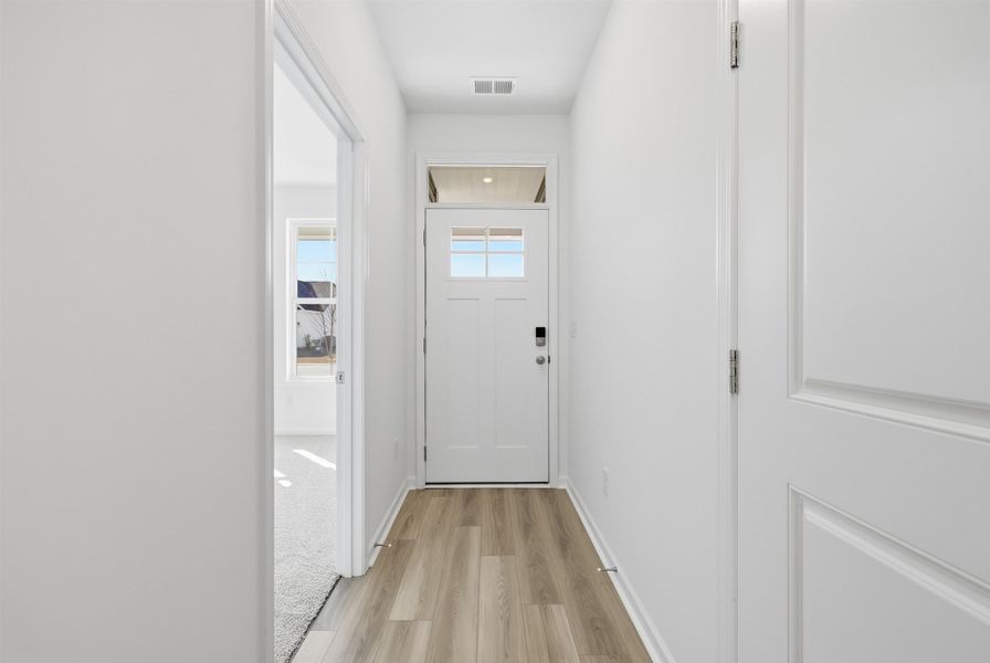 Spacious, unfurnished interior of a new home in Edgefield, Loris (Image 15). Spacious, unfurnished interior of a new home in Edgefield, Loris (Image 15).
