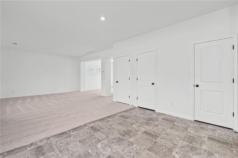 Spacious, unfurnished interior of a new home in Sage Woods, Dallas (Image 18).