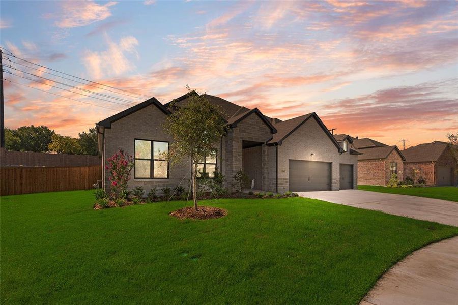 Front exterior of a new home in Lincoln Pointe, Van Alstyne, TX, highlighting curb appeal (Image 20). Front exterior of a new home in Lincoln Pointe, Van Alstyne, TX, highlighting curb appeal (Image 20).