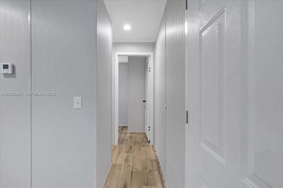 Spacious, unfurnished interior of a new home in , Clewiston (Image 12).