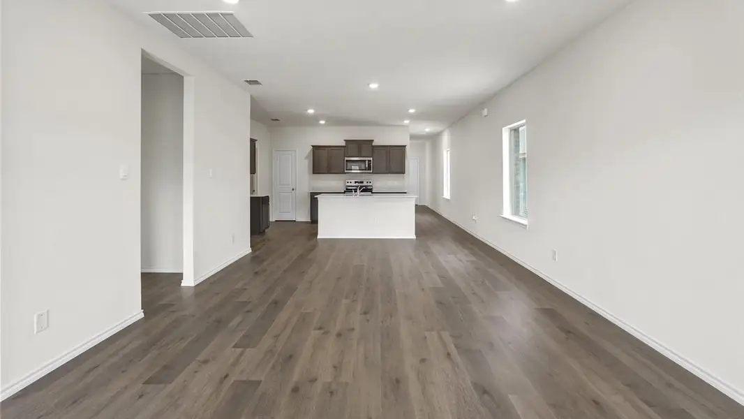 Spacious, unfurnished interior of a new home in Northspur, Terrell (Image 24). Spacious, unfurnished interior of a new home in Northspur, Terrell (Image 24).