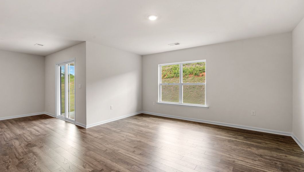 Spacious, unfurnished interior of a new home in Lakestone, Woodruff (Image 25). Spacious, unfurnished interior of a new home in Lakestone, Woodruff (Image 25).