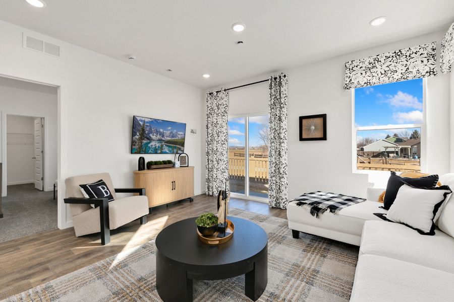 Furnished interior view inside a new home in Union Colony West, Greeley (Image 7).