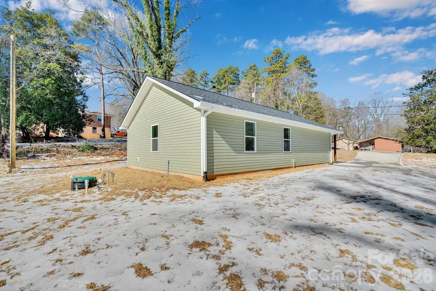 Exterior details and patio area of a home in , Kannapolis (Image 16).